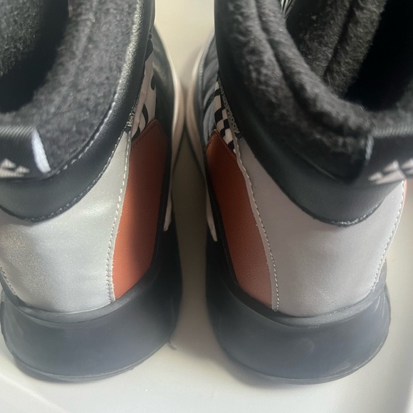 Cougar Sneakers Boot - Picture 4 of 8